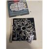 Image 2 : SILVER PLATE TRIVOTS