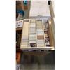 Image 2 : 4 boxes of sports cards