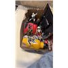 Image 3 : Box of NHL collectibles