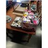 Image 1 : Tray of new jewelry and Box of new hair accessories
