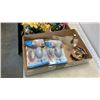 Image 2 : 4 new artificial orchids with tray of collectibles and pedieggs