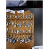 Image 3 : TRAY OF COLLECTOR SPOONS