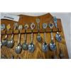 Image 7 : TRAY OF COLLECTOR SPOONS