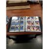 Image 2 : 5 binders of NHL cards