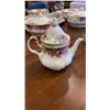 Image 6 : ROYAL ALBERT AUTUMN ROSES TEA  AND COFFEE SERVICE 36 PIECES - 2 TEAPOTS, 1 COFFEE POT, 2 TRIVETS, 9