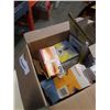 Image 2 : BOX OF LIGHTBULBS