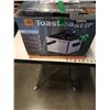 Image 2 : Black and decker counter top convection oven and toastmaster deep fryer