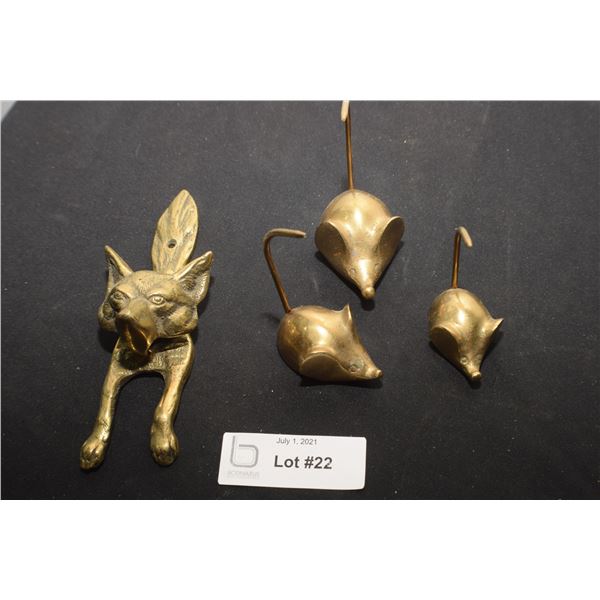 BRASS LOT INCLUDES DOOR KNOCKER