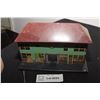 Image 1 : U.S. ZONE GERMANY TOY MODEL TRAIN STATION