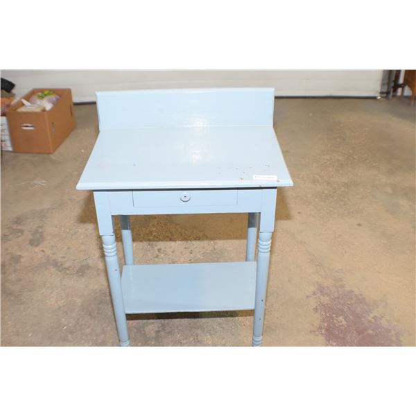 ANTIQUE MENNONITE  SIDE TABLE