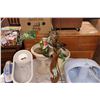 Image 2 : Household items, humidifer, foot spa, lamp, flower pots