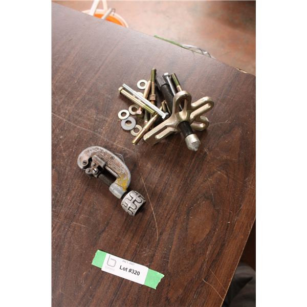 Pipe Cutting Tool Puller