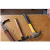 Image 2 : 2 Hammers and Nail Puller