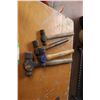 Image 1 : 4 Hammers