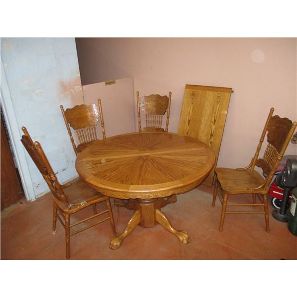 Round Oak? Dining table Set with Leaf + 4 chairs (one needs repair)