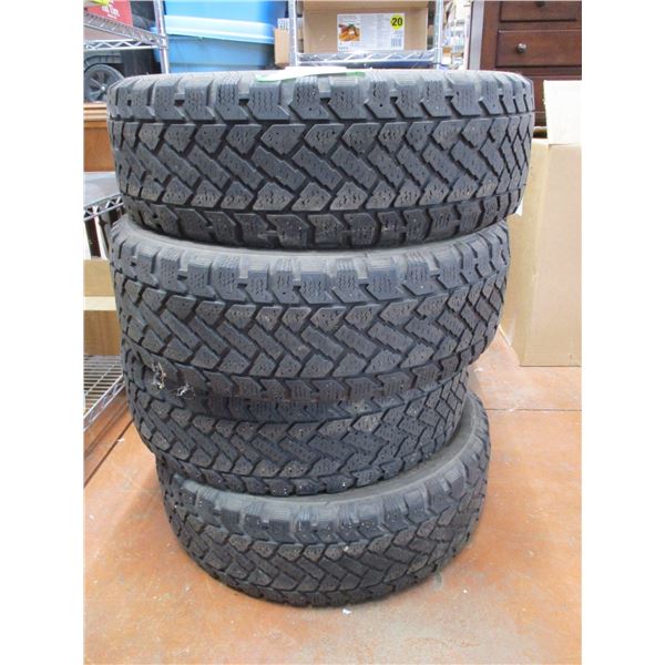 Set of 4 16" Tires - snowtracker P215/16R