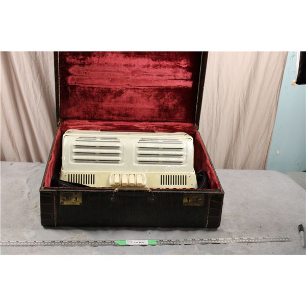 Bertini Lux Bass Accordion and Case #620 Pisa