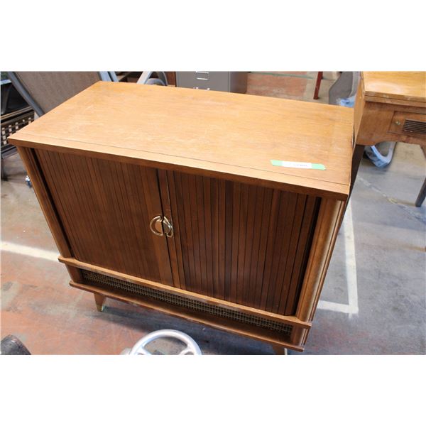 Storage Cabinet 22" x 18" x 31" High