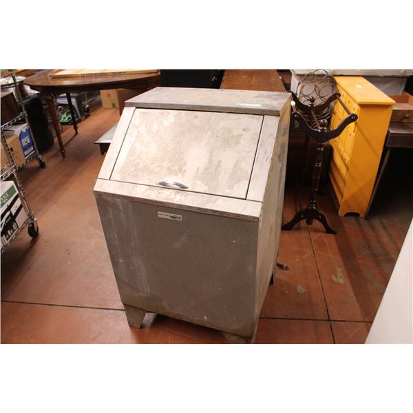 Northlake Storage Ice Box Stainless Steel 23" x 24" x 40" Tall