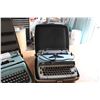Image 2 : 2 Typewriters in Cases