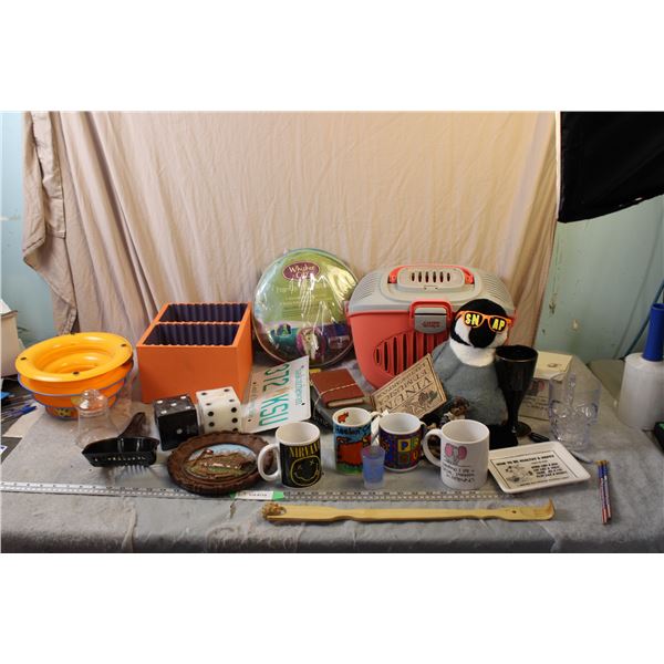 Tri Tunnel, Cups and Misc Items