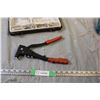 Image 2 : Rivet Tool
