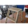 Image 4 : 2 Step Stepping Stool