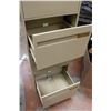 Image 5 : 4 Door/Drawer Filing Cabinet (With Keys)