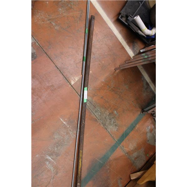 A Bar and A Threaded Rod Various Sizes