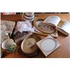 Image 5 : Picture Frames Glassware Misc Items