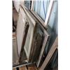 Image 3 : 9 Window Vintage Wooden 4 With Pains 5 Without
