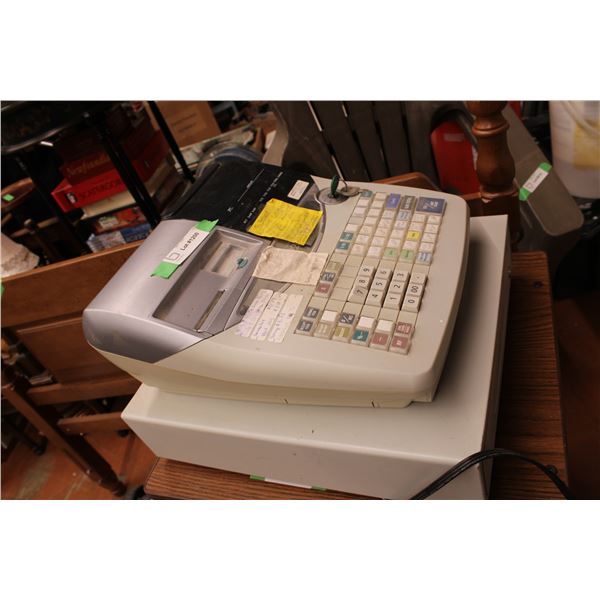 Old Register Cash Register with Paper (Has Keys)