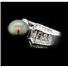 Image 1 : 1.49 ctw Diamond and Black Pearl Ring - Palladium