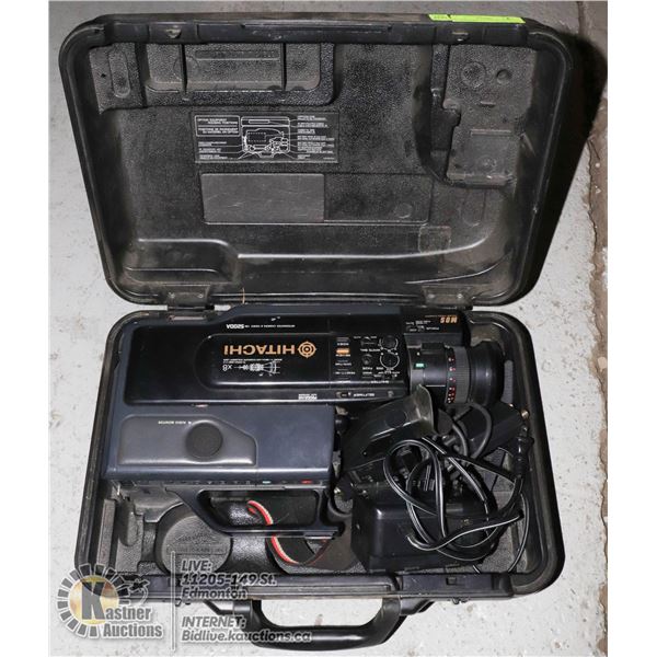 HITACHI CAMCORDER W/ CHARGER NO BATTERY