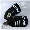 Image 1 : CCM TACKS 4 ROLL 2 JUNIOR HOCKEY GLOVES NEW