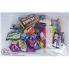 Image 1 : 24 ASSORTED CHOCOLATE., CANDY AND MORE