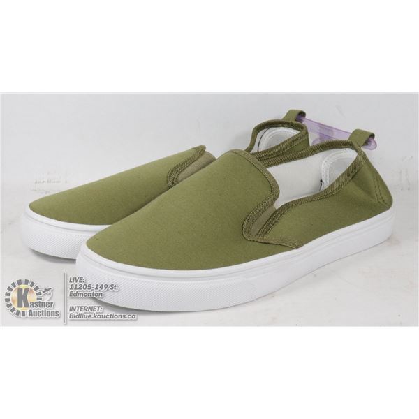 SLIP ON SHOES SIZE LARGE