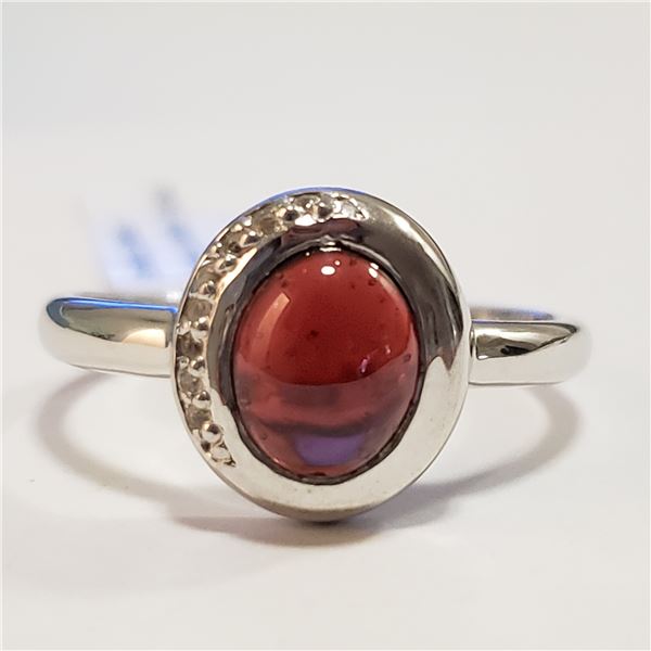 69 - JP738 SILVER GARNET WHITE TOPAZ RING