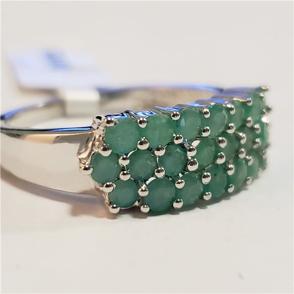 77 - JP738 SILVER EMERALD RING