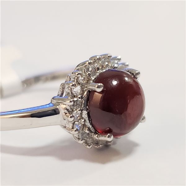 86 - JP738 SILVER GARNET WHITE TOPAZ RING