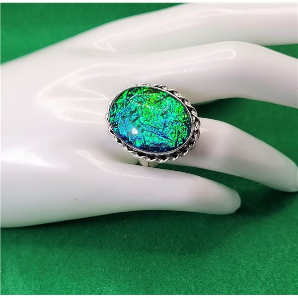 15)  GREEN/BLUE AUSTRALIAN OVAL TRIPLATE