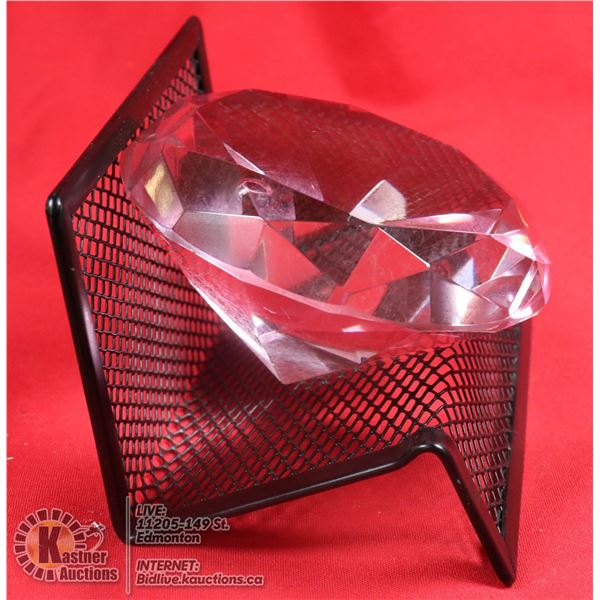 LARGE ROSE QUARTS STYLE PAPERWEIGHT.