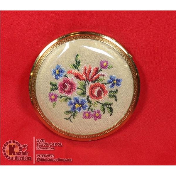 VINTAGE NEEDLEPOINT COMPACT