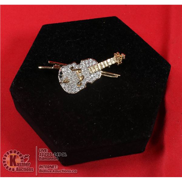 VINTAGE VIOLIN BROOCH PIN