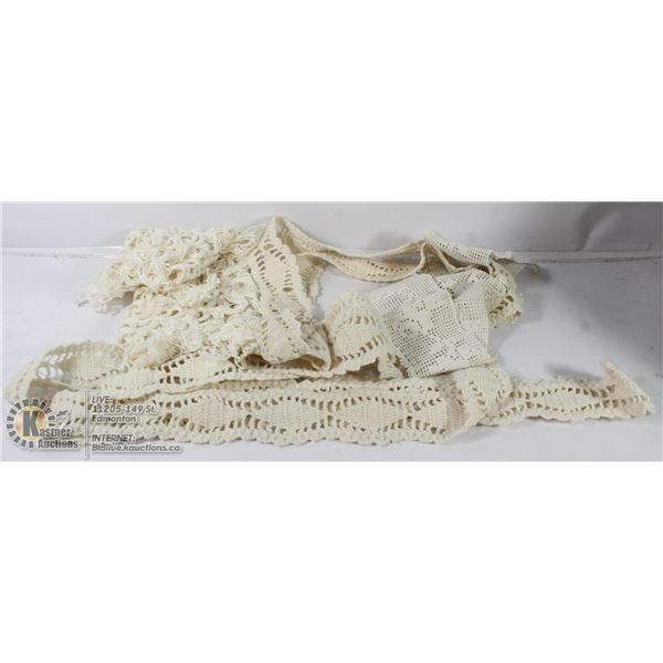 BOX OF ASSTD CROCHET DOILIES & TOPPERS