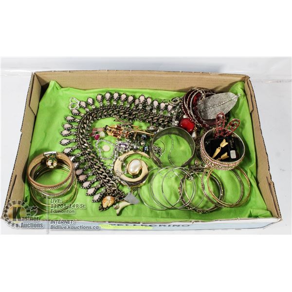 FLAT OF VINTAGE JEWELLERY