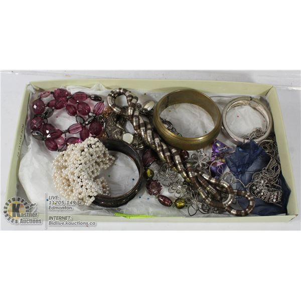 FLAT OF VINTAGE JEWELLERY