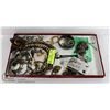 Image 1 : FLAT OF VINTAGE JEWELRY