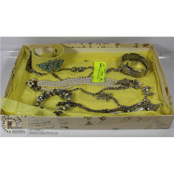 FLAT OF VINTAGE JEWELLERY