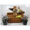 Image 1 : VINTAGE BASKET W/ SQUIRRELS & PLANTS